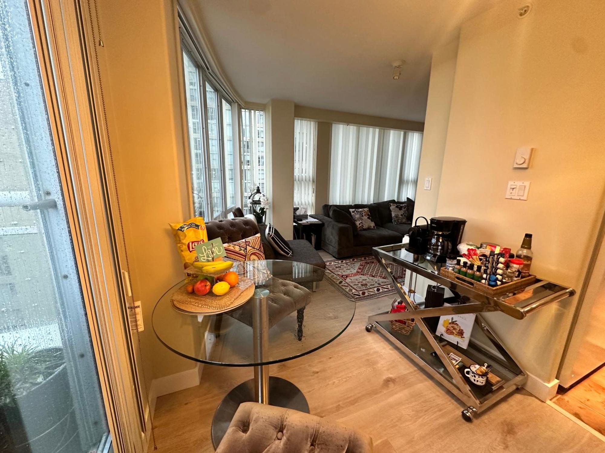 Penthouses Of Beach Ave Vancouver Dış mekan fotoğraf