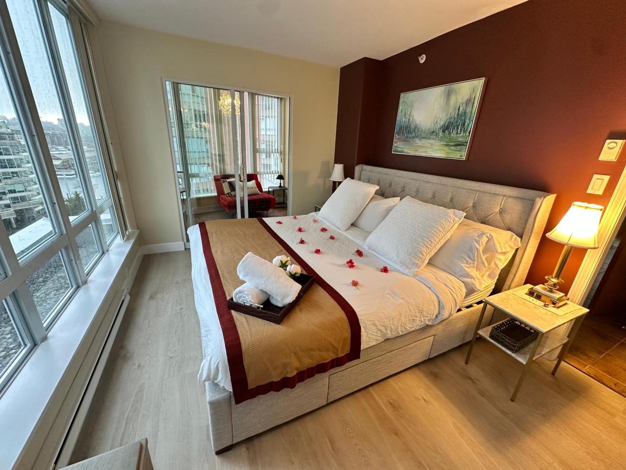 Penthouses Of Beach Ave Vancouver Dış mekan fotoğraf