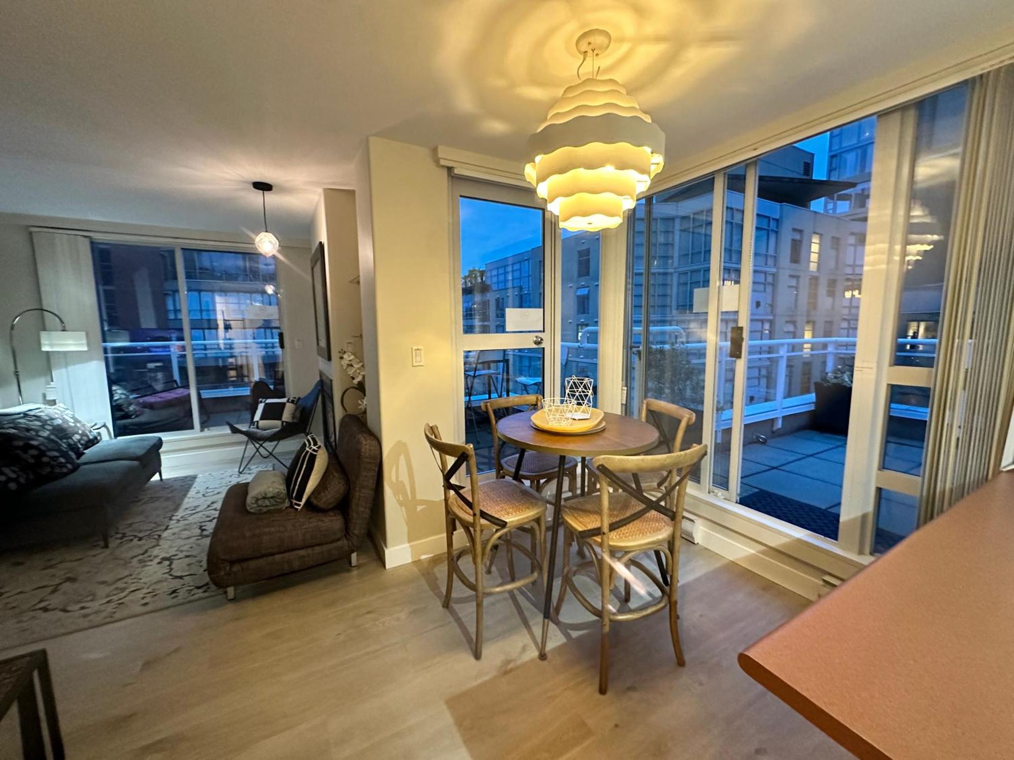 Penthouses Of Beach Ave Vancouver Dış mekan fotoğraf