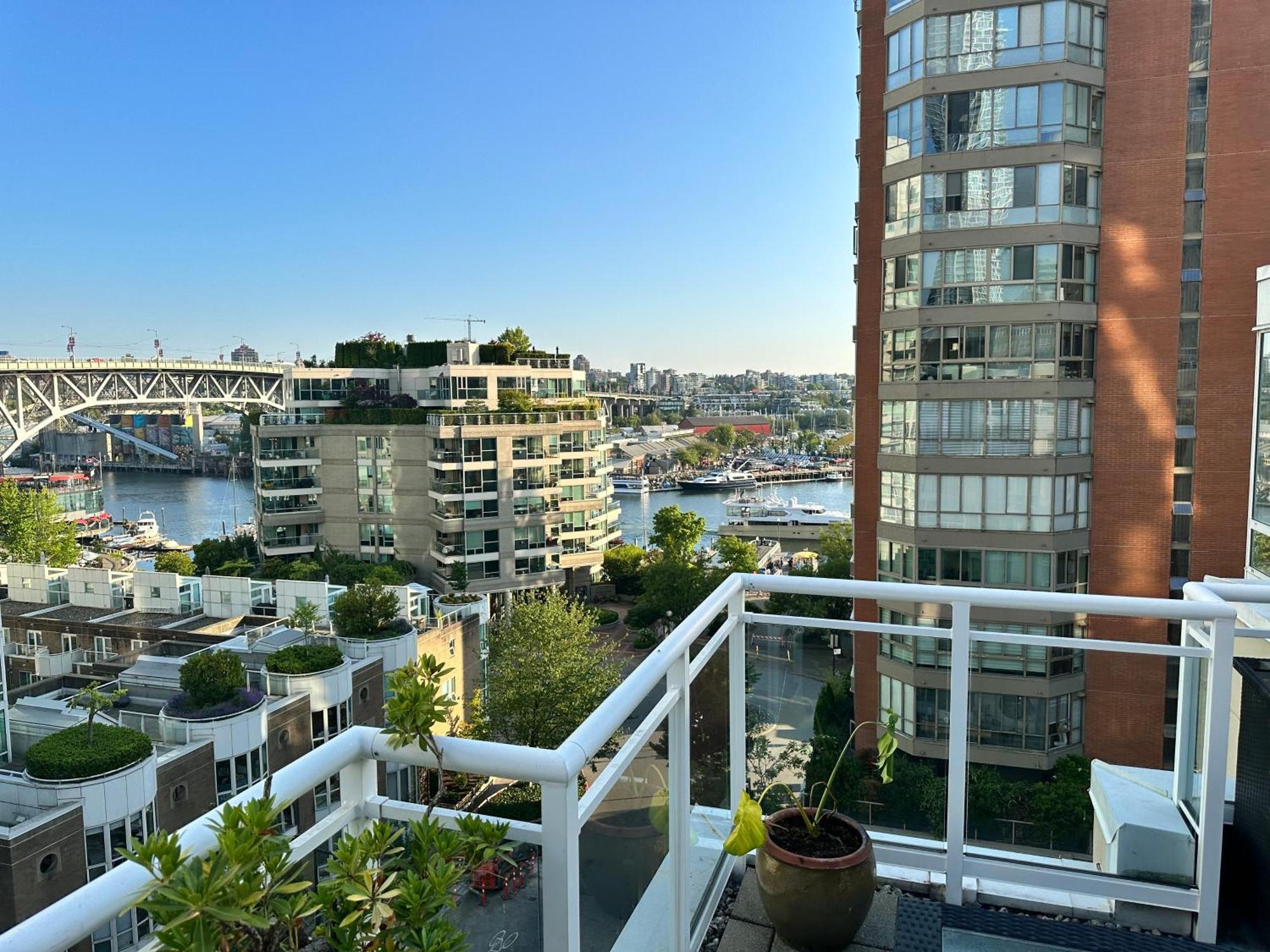Penthouses Of Beach Ave Vancouver Dış mekan fotoğraf