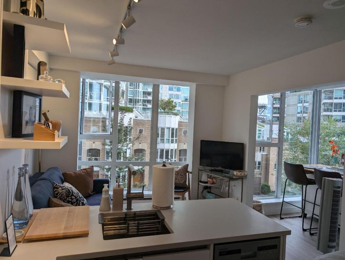 Penthouses Of Beach Ave Vancouver Dış mekan fotoğraf